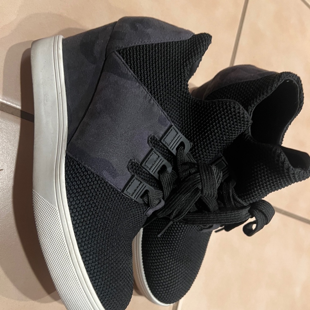 Black High-Top wedge Sneakers